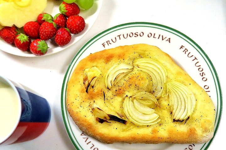 チーズなしのピザ