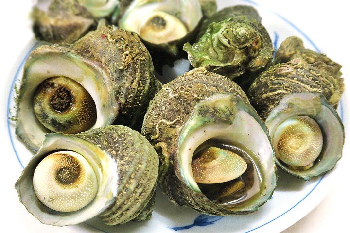 サザエつぼ焼き