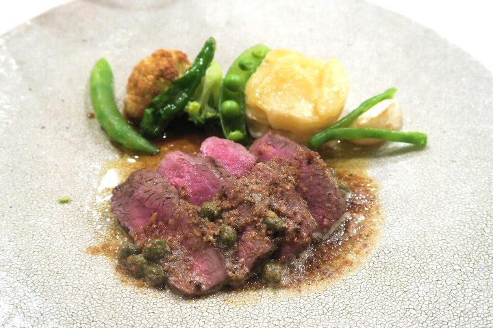 仔羊ヒレ肉の瞬間燻製