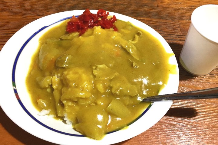 バスセンターのカレー