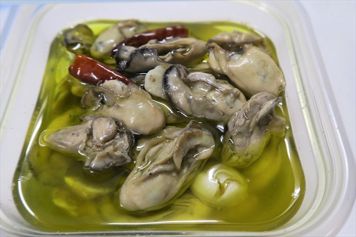 牡蠣オイル漬け