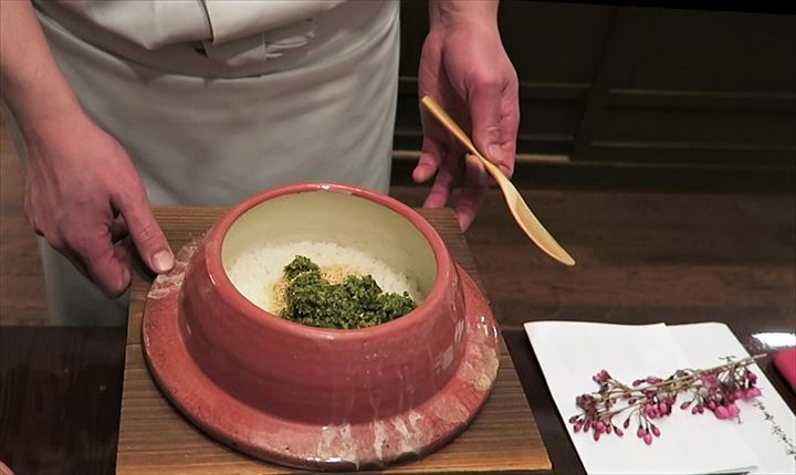 <"蕪とごまのまぜご飯"