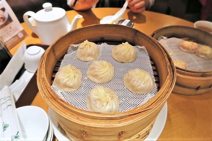 ディンタイフォンの小籠包