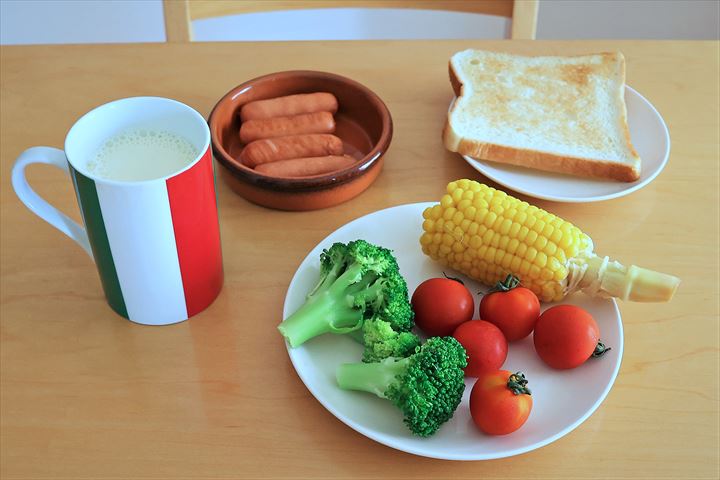 8月14日の朝食