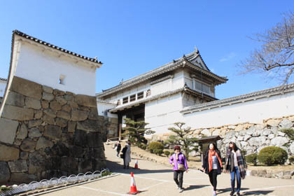 姫路城：菱の門