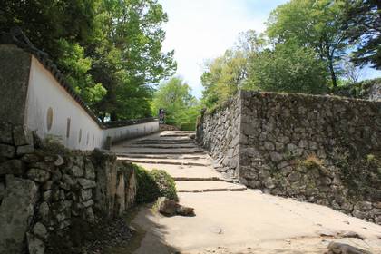 備中松山城： 三の平櫓東土塀