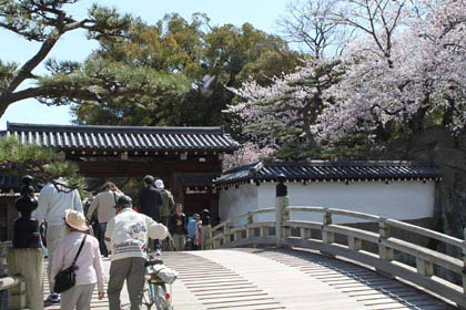 和歌山城：一の橋と大手門