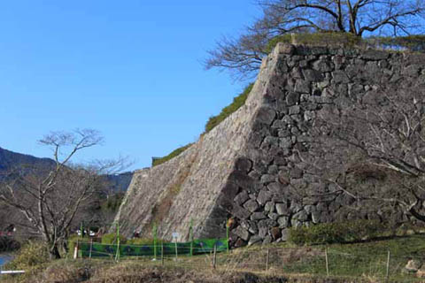 篠山城：西面の石垣、輪取り